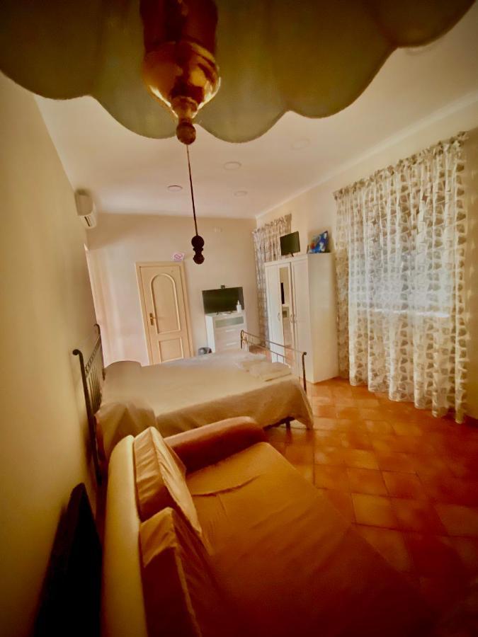Casa Di Nonna Mia Bed and Breakfast Nápoles Exterior foto